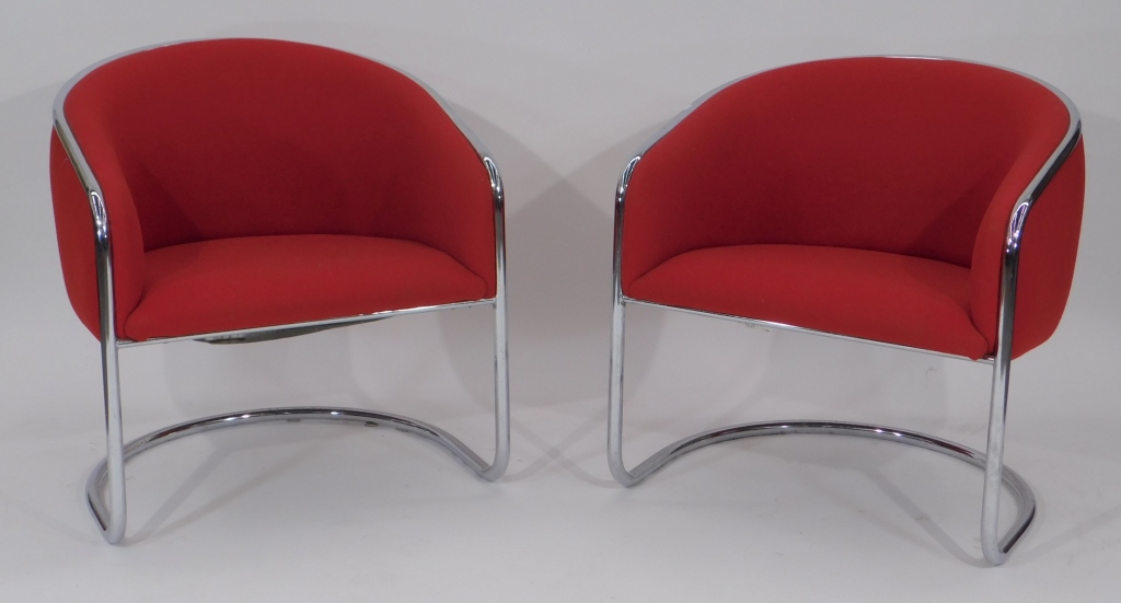 PR ANTON LORENZ FOR THONET RED