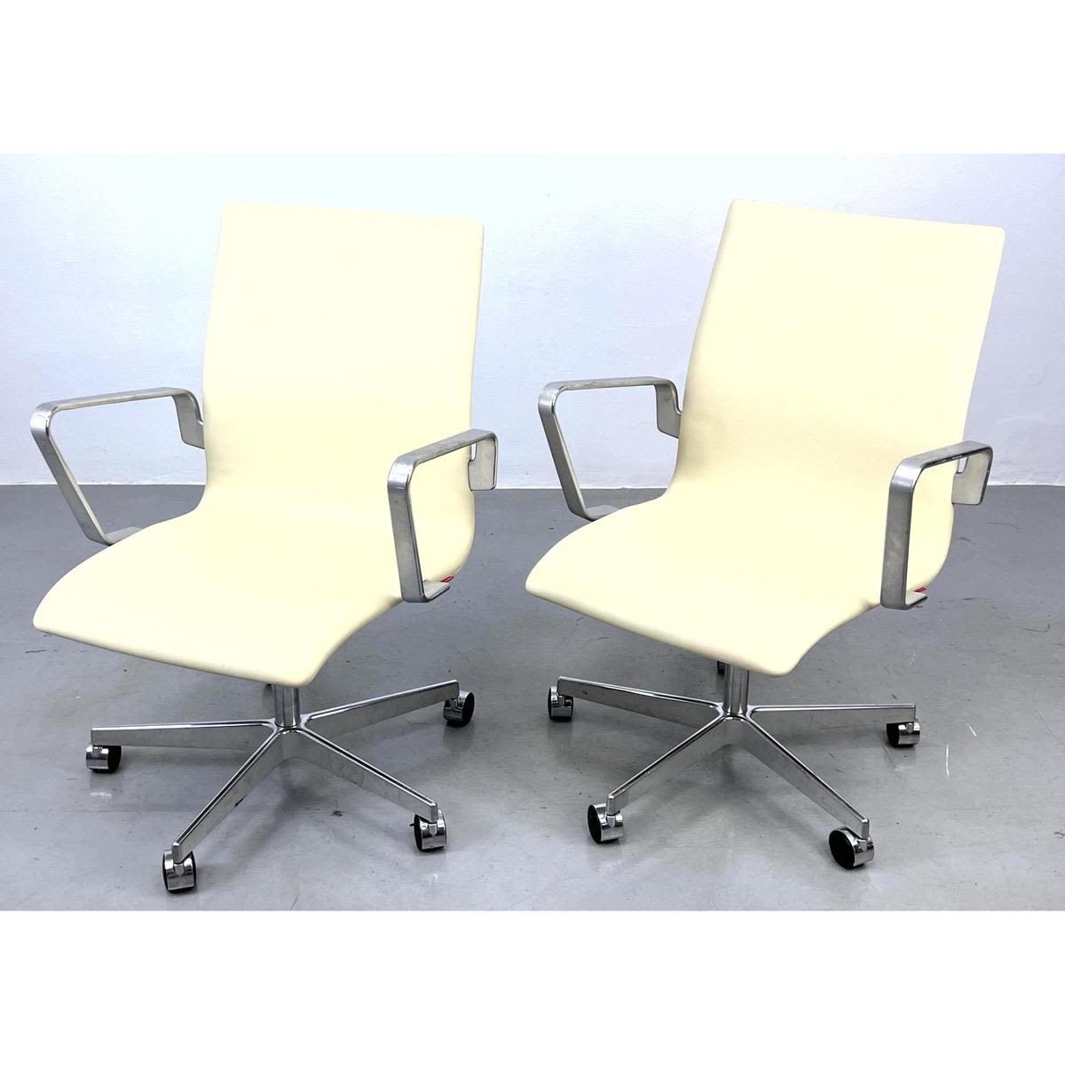 Pr ARNE JACOBSEN for FRITZ HANSEN