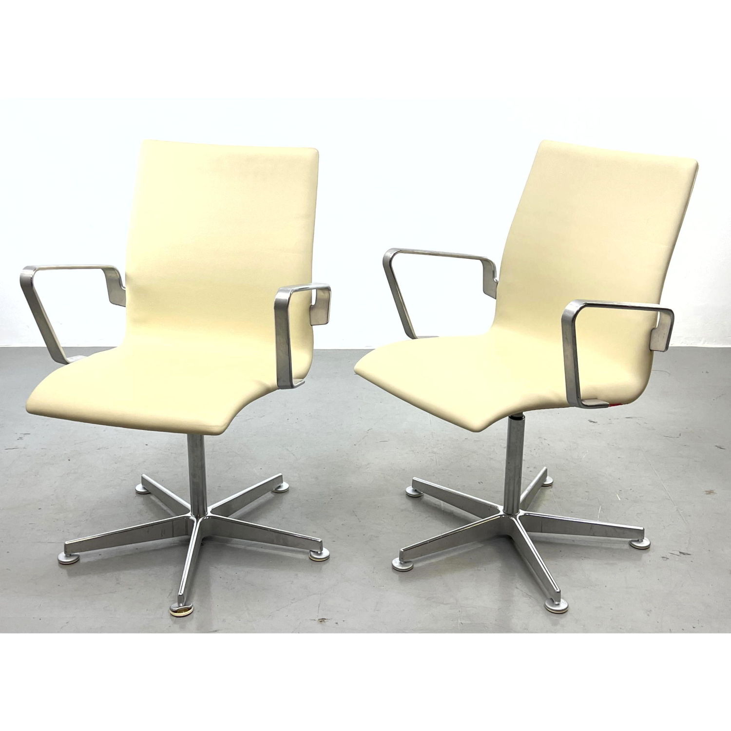 Pr ARNE JACOBSEN for FRITZ HANSEN