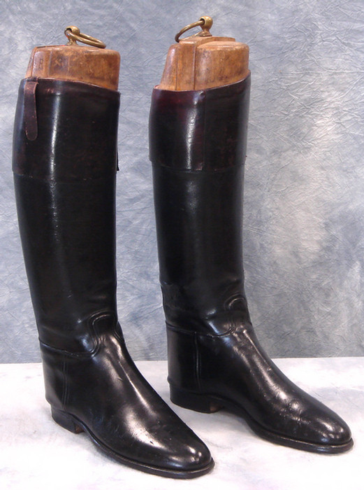 Pr black leather riding boots