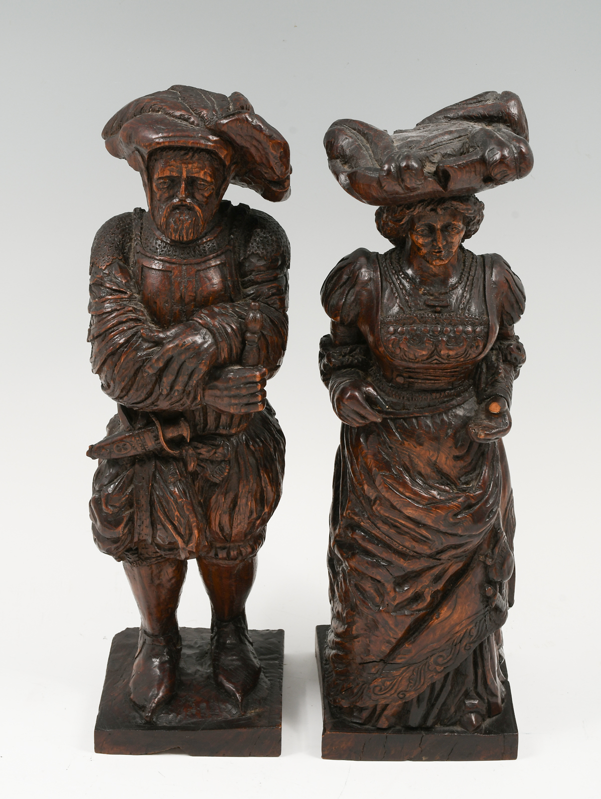 PR CARVED WOODEN FIGURES DUTCH
