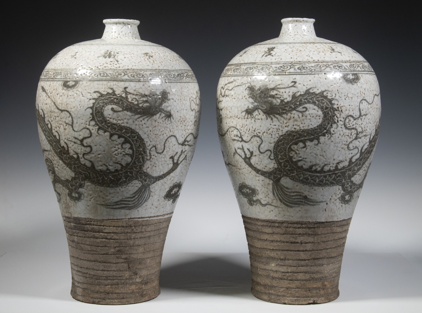 PR CHINESE MEIPING DRAGON JARS Pair