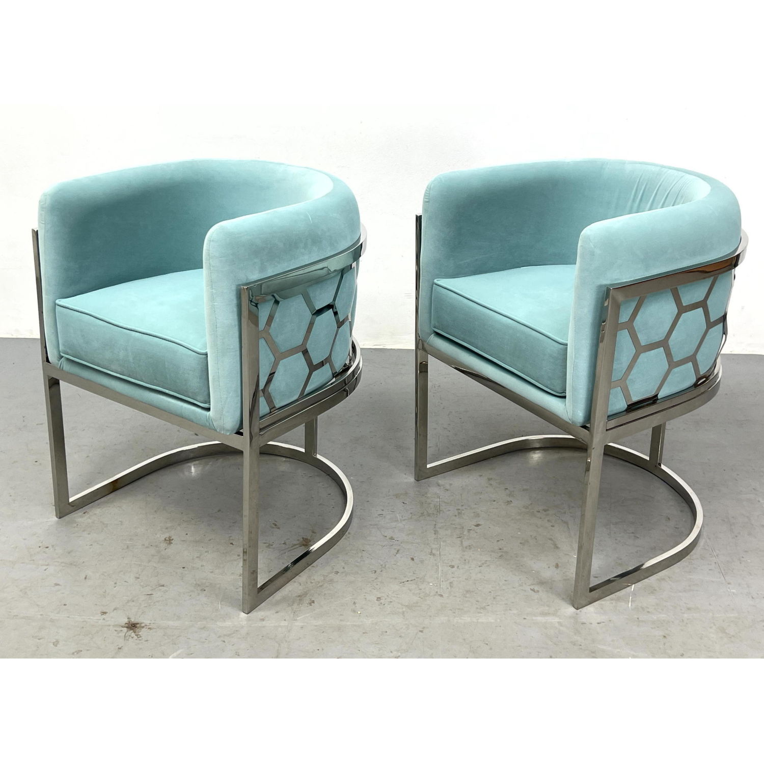 Pr Chrome Barrel Back Lounge
