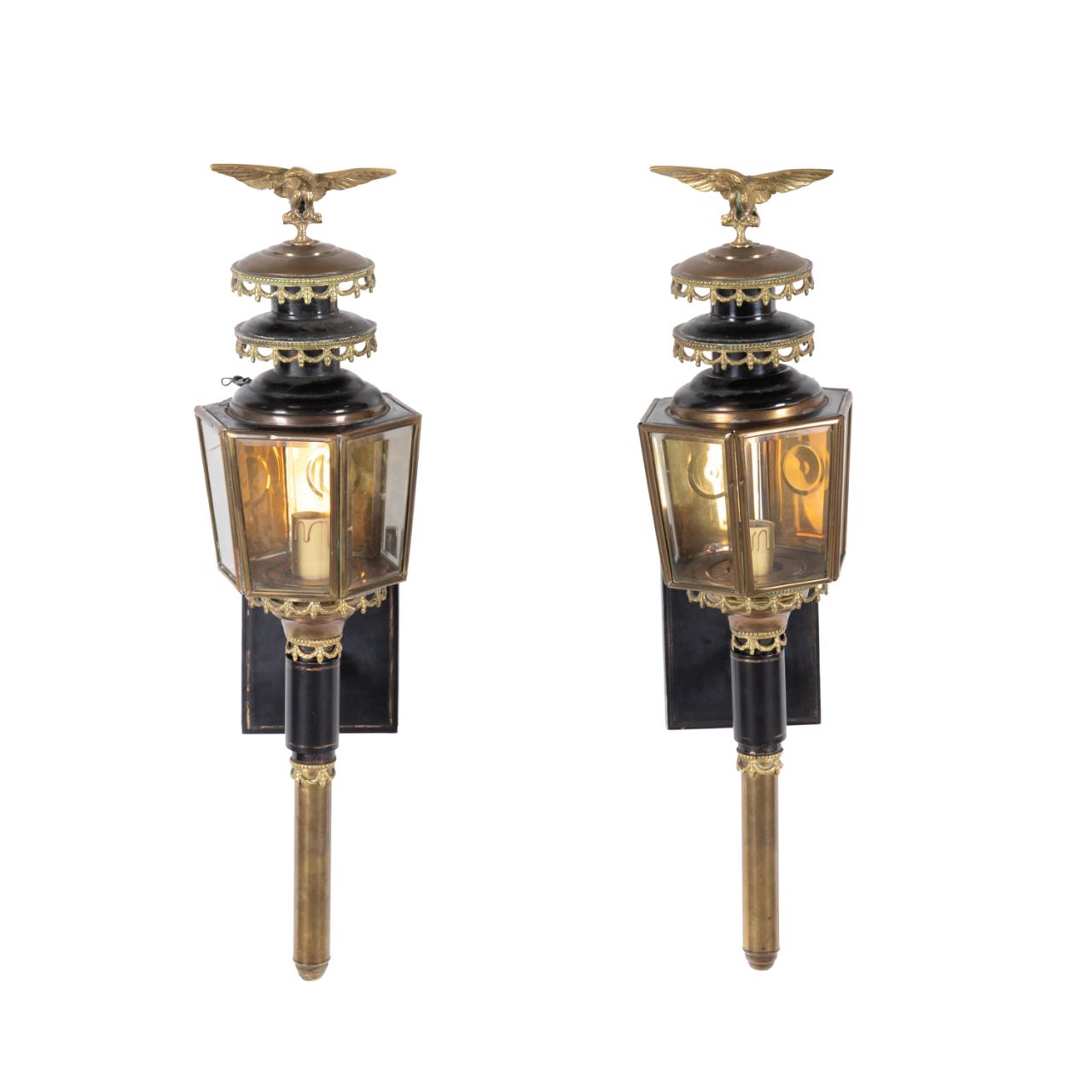 PR ENGLISH BRASS JAPANNED COACH