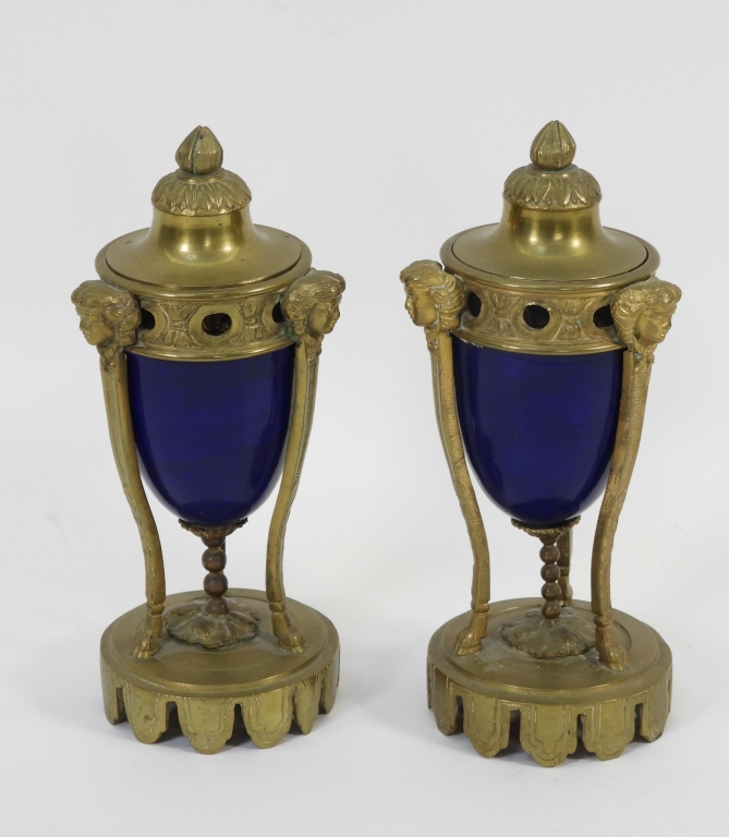 PR FRENCH BLUE PORCELAIN & BRONZE