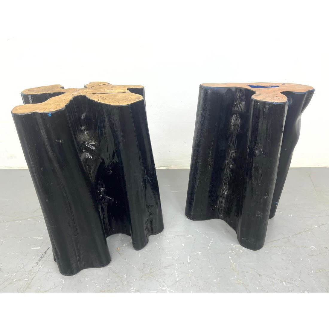 Pr heavy trunk form stools or