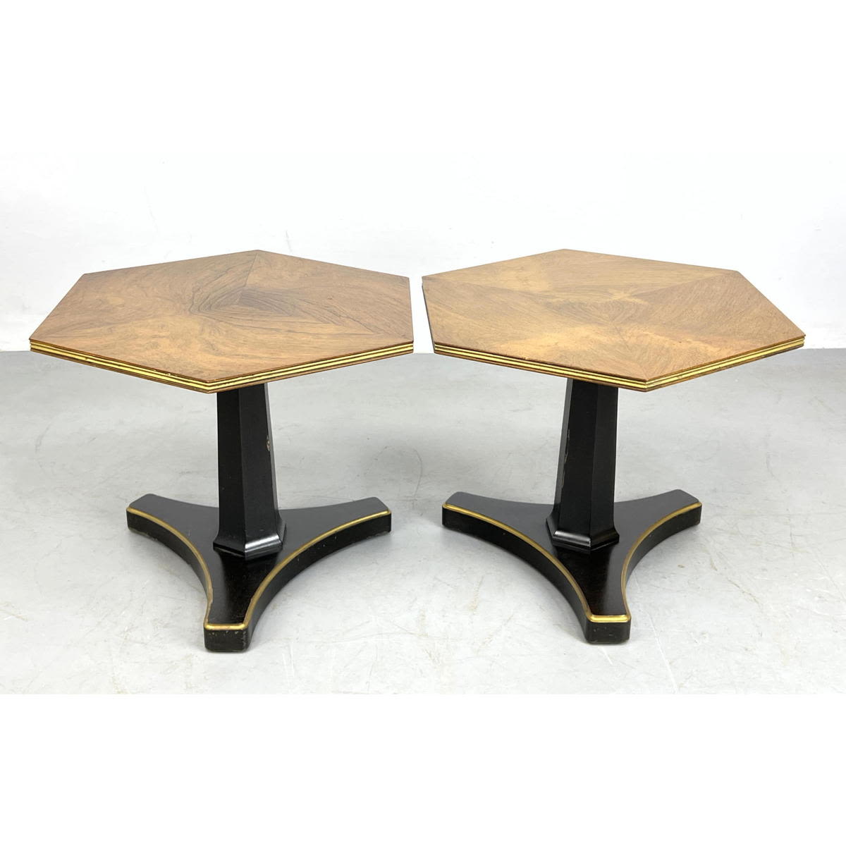 Pr HENREDON Low Hexagonal Walnut