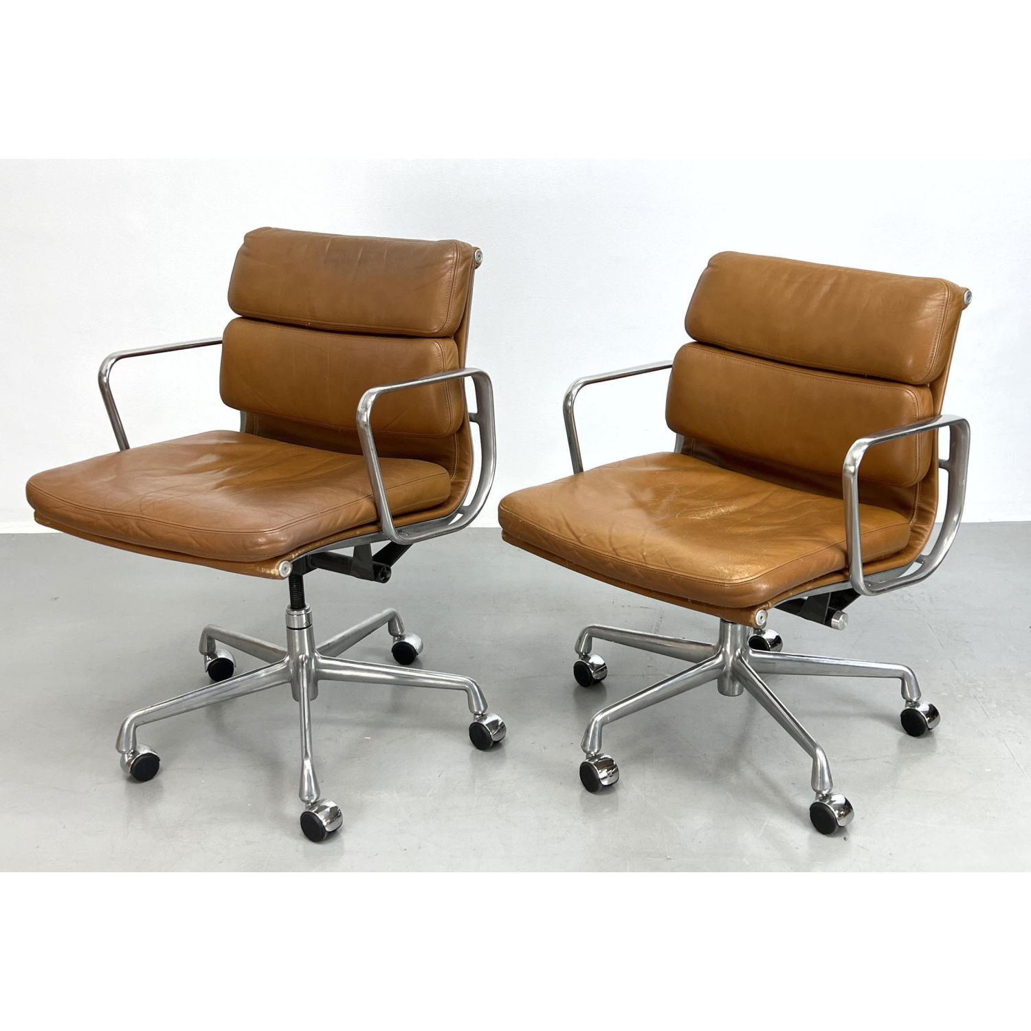 Pr Herman Miller Aluminum Group
