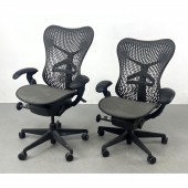 Pr HERMAN MILLER Mirra Desk Of