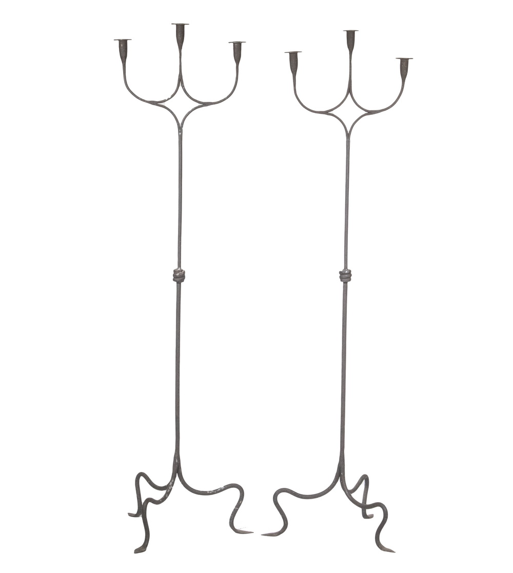 PR IRON FLOORSTANDING CANDELABRA