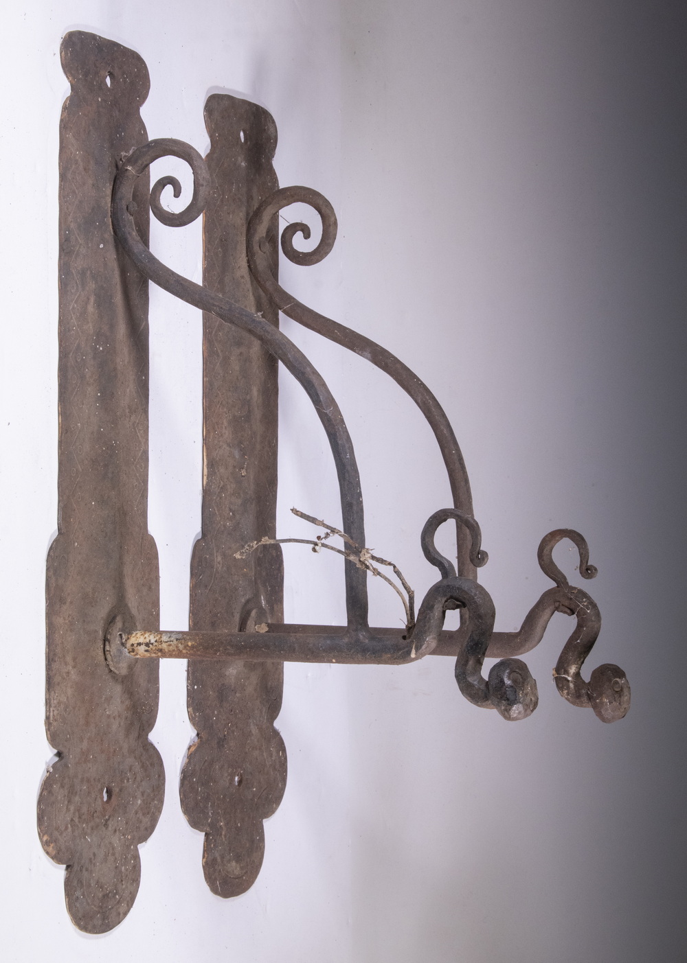 PR IRON LANTERN BRACKETS Pr of