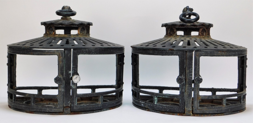 PR JAPANESE WROUGHT IRON HANGING
