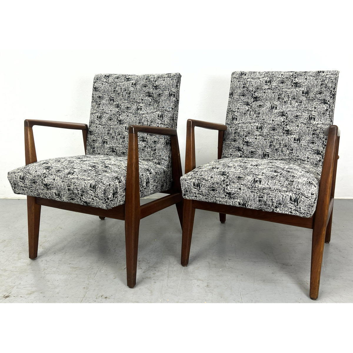 Pr Jens Risom Walnut Lounge Chairs.