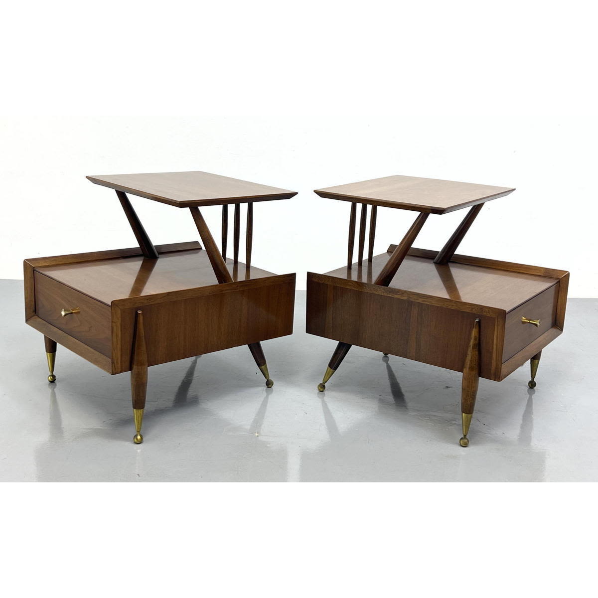 Pr KENT COFFEY American Modern Step