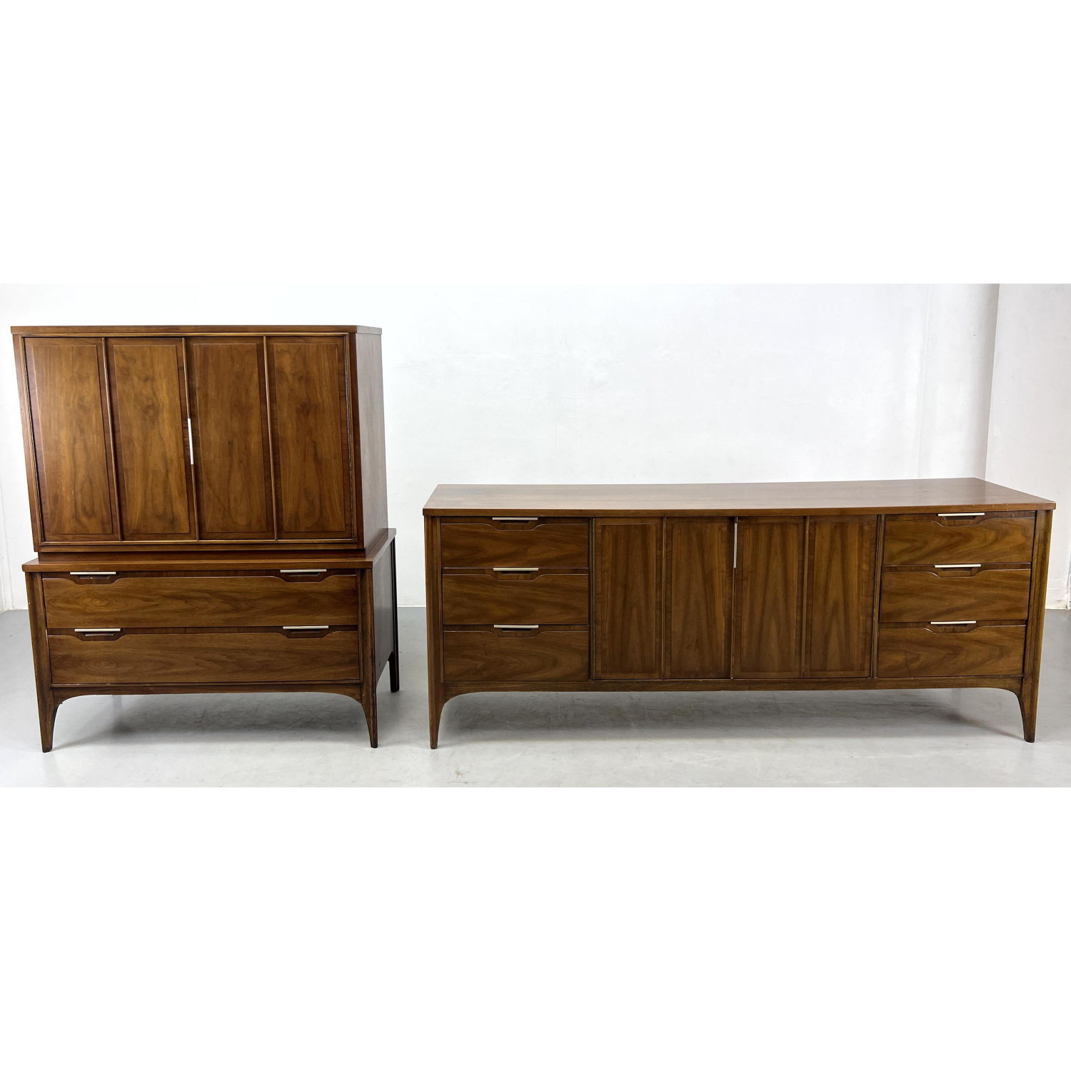Pr KENT COFFEY "Impact" Dressers.