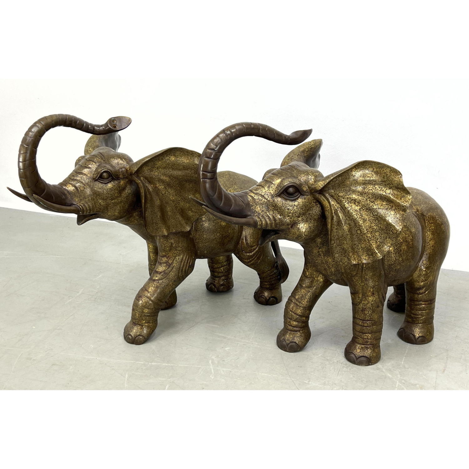Pr Large Heavy Metal Elephant