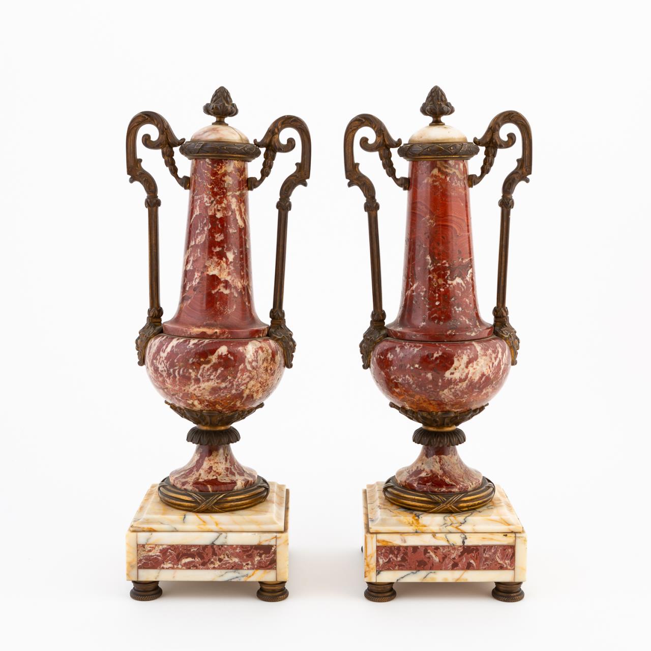 PR. LOUIS XVI STYLE ROUGE & CREAM