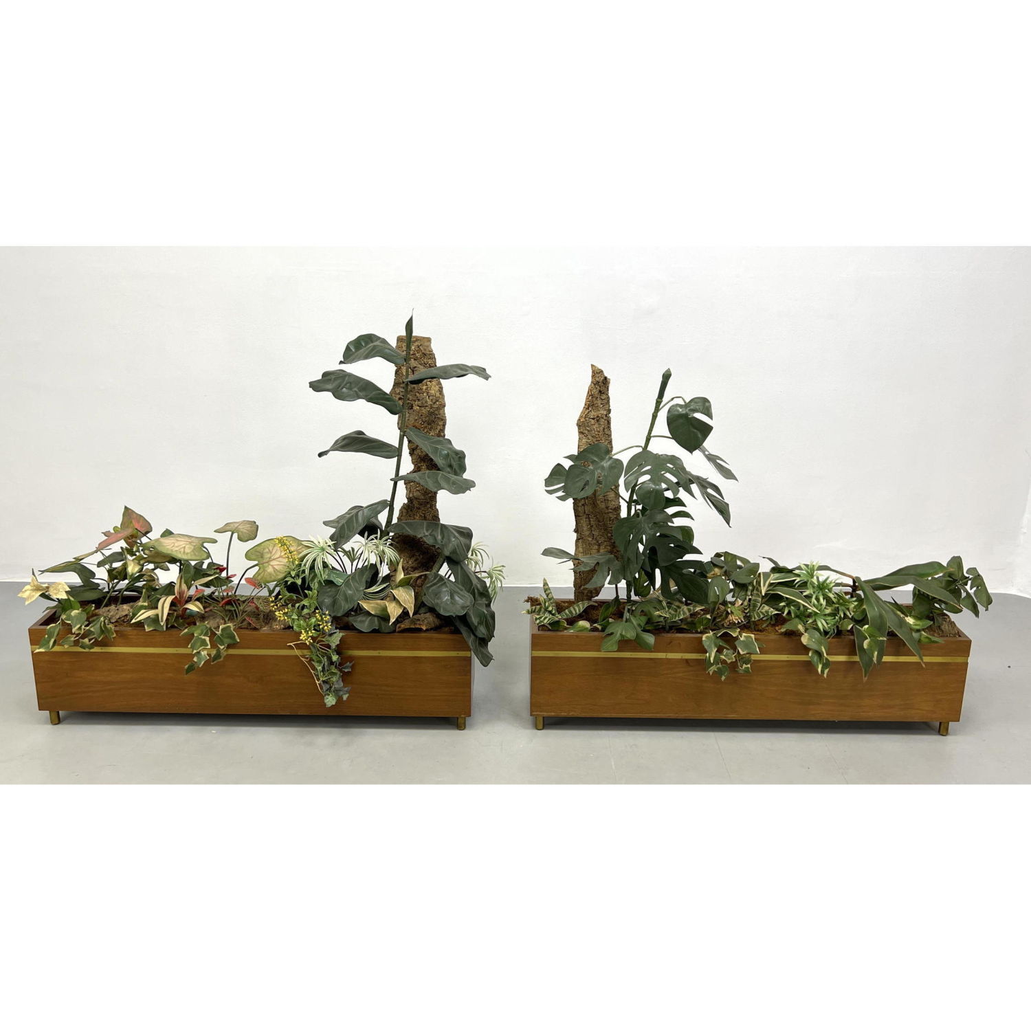 Pr Low Horizontal Wood Planters.