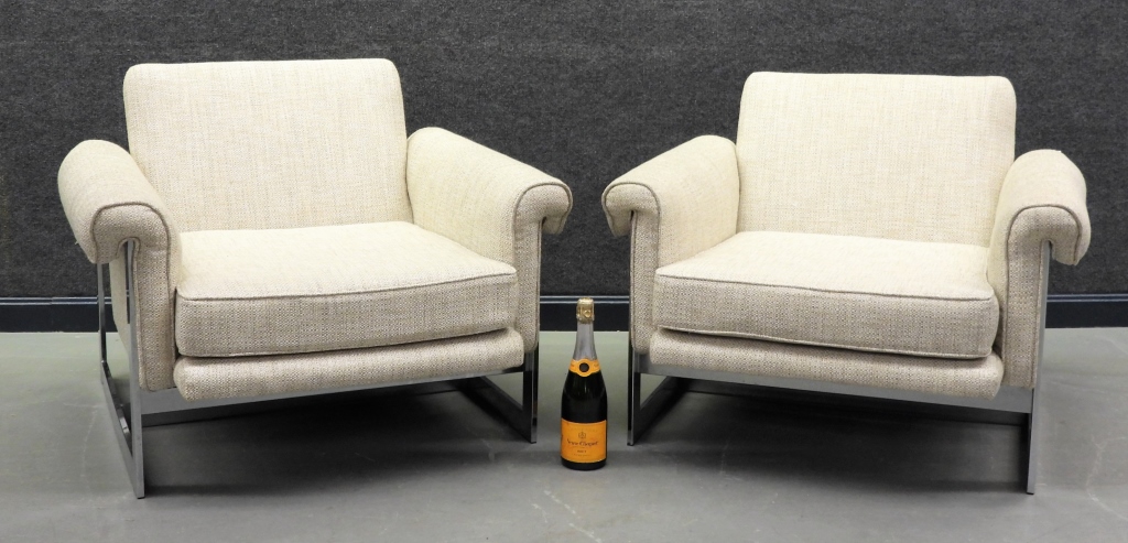 PR MCM CHROME UPHOLSTERED ROLLED