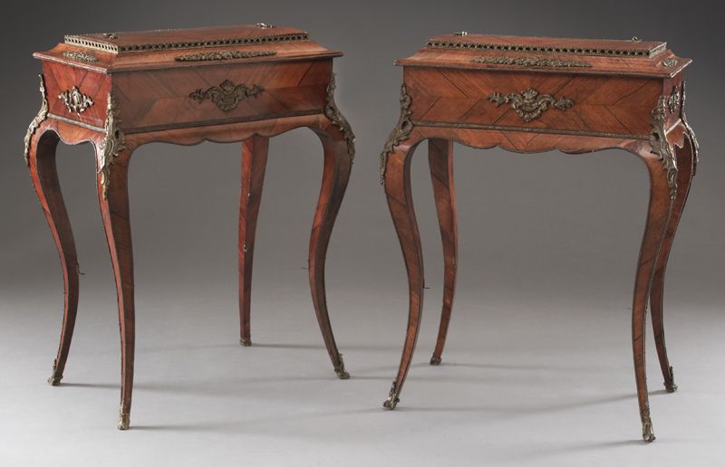 Pr. Napoleon III style table