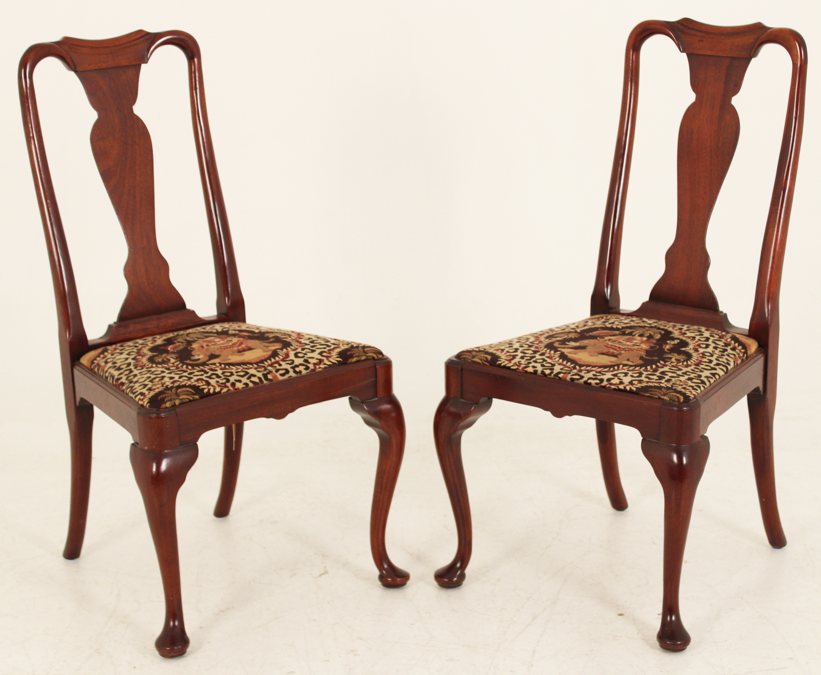 PR. OF ENGLISH MAHOGANY QUEEN