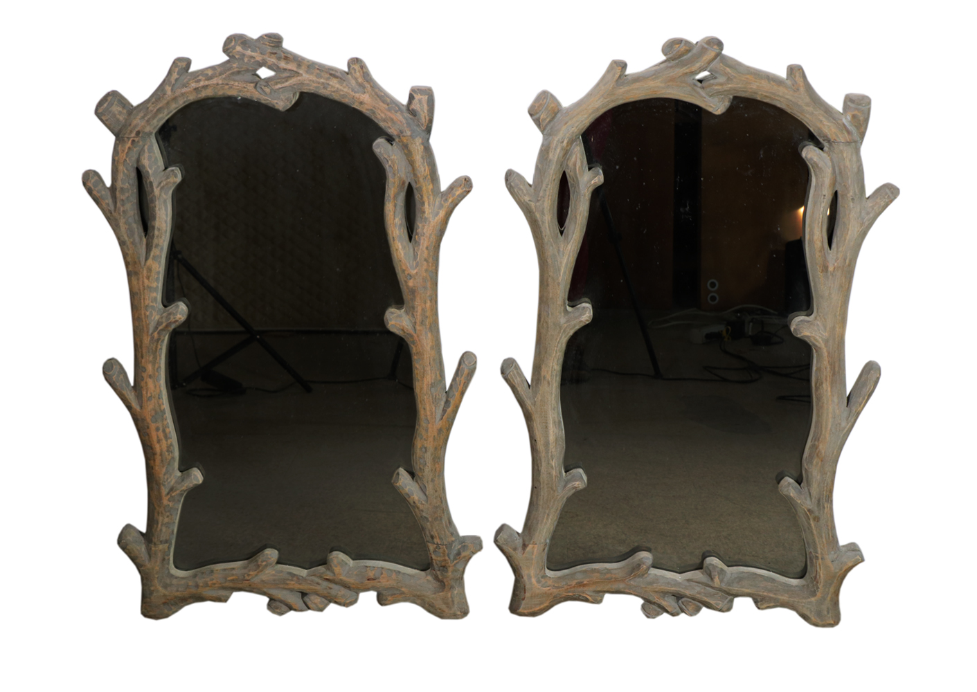 PR OF MIRRORS Contemporary hand