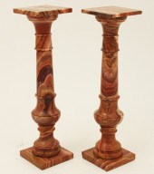 PR OF MULTI-VEINED MARBLE TURN
