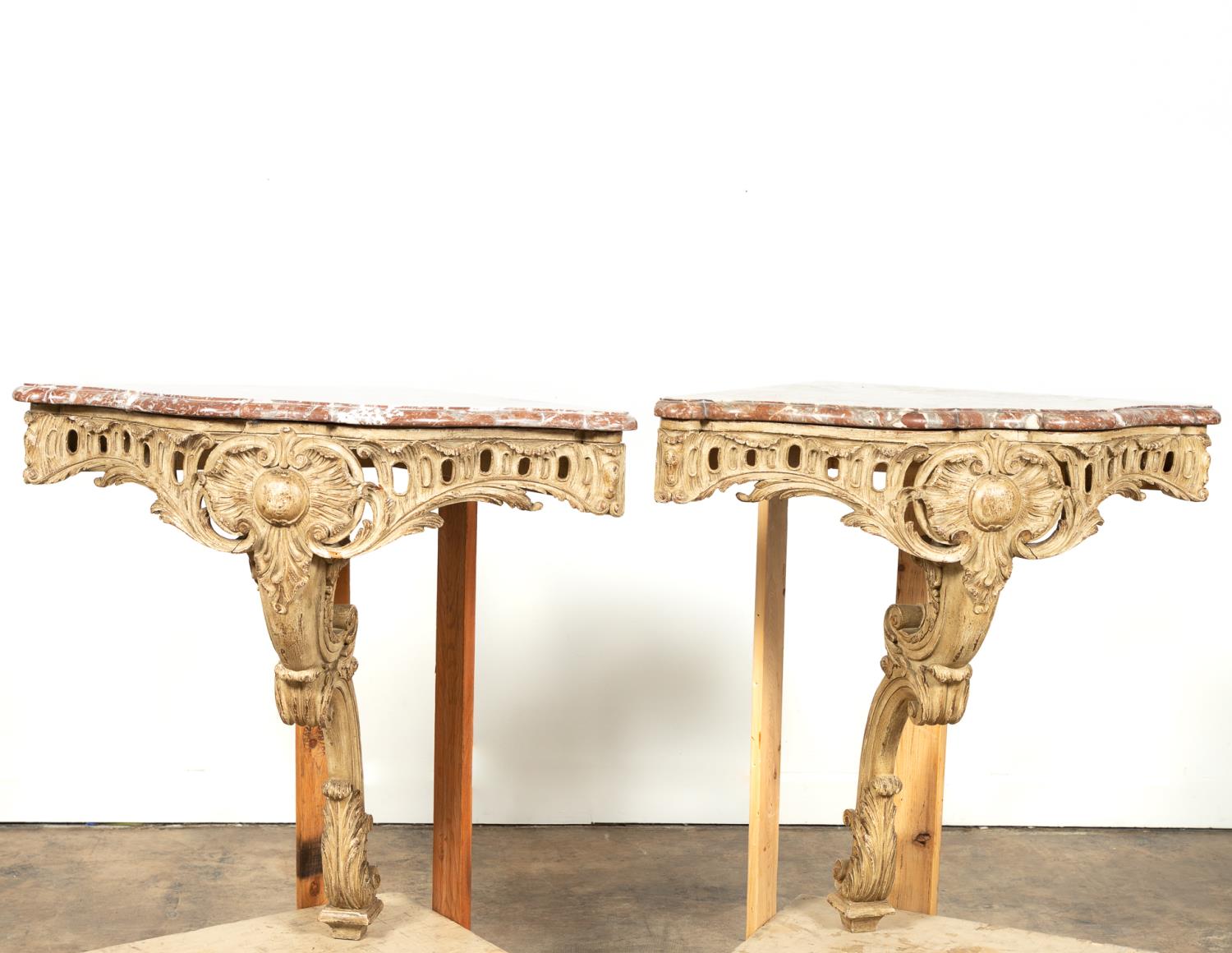 PR., ROCOCO STYLE MARBLE TOP CORNER