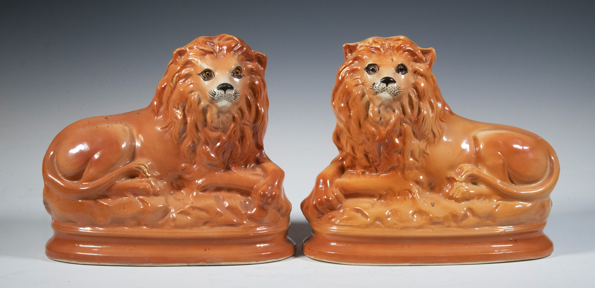 PR STAFFORDSHIRE RECUMBENT LIONS