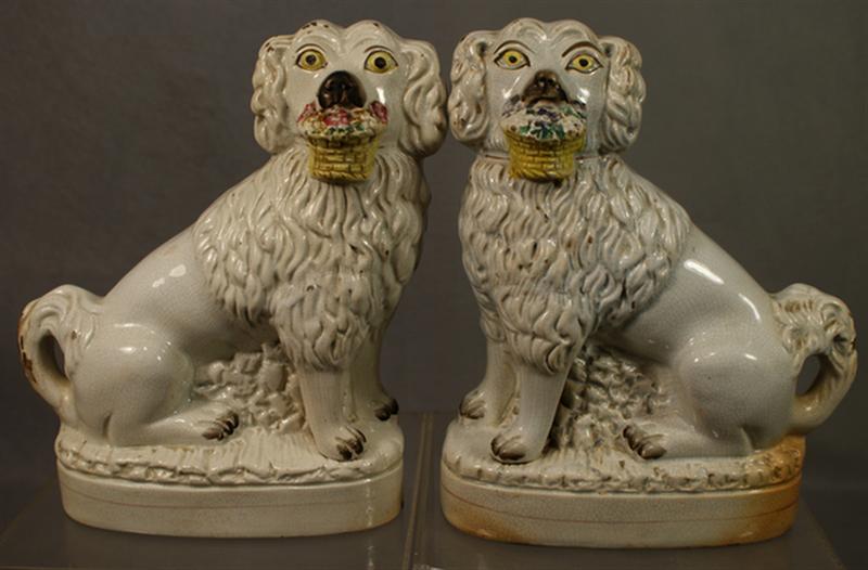 Pr Staffordshire white spaniels