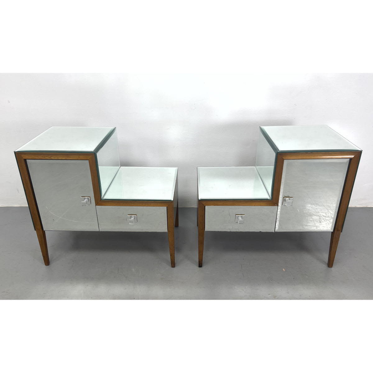 Pr Stepped Mirrored Side End