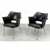 Pr THONET Black Vinyl Lounge C