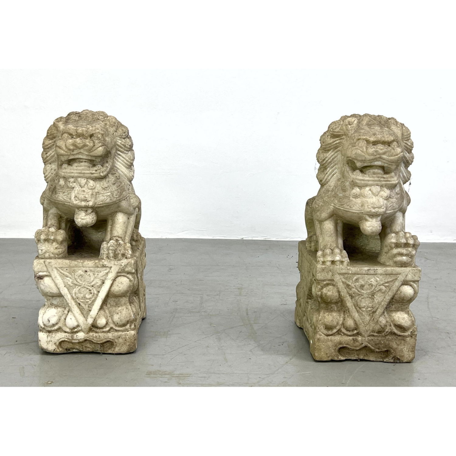 Pr Vintage Cement Foo Dog Garden