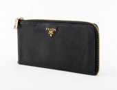 PRADA BLACK LEATHER WALLET CLU