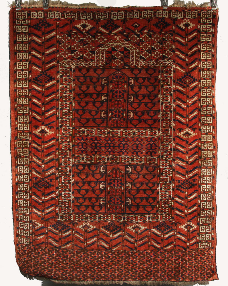 PRAYER RUG - 3'8'' x 4'9'' -