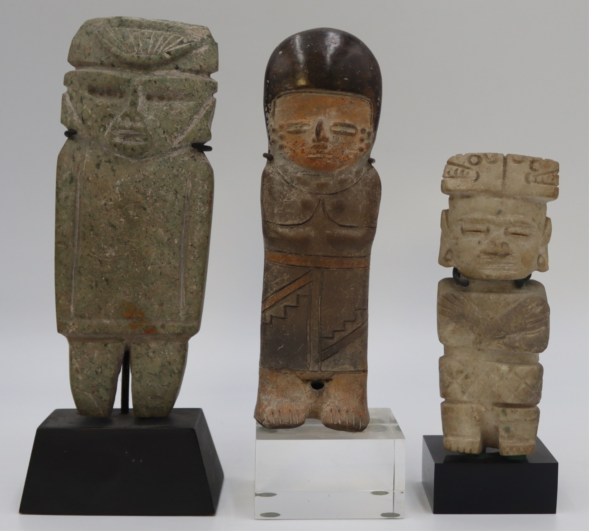 PRE-COLOMBIAN MANABI STANDING