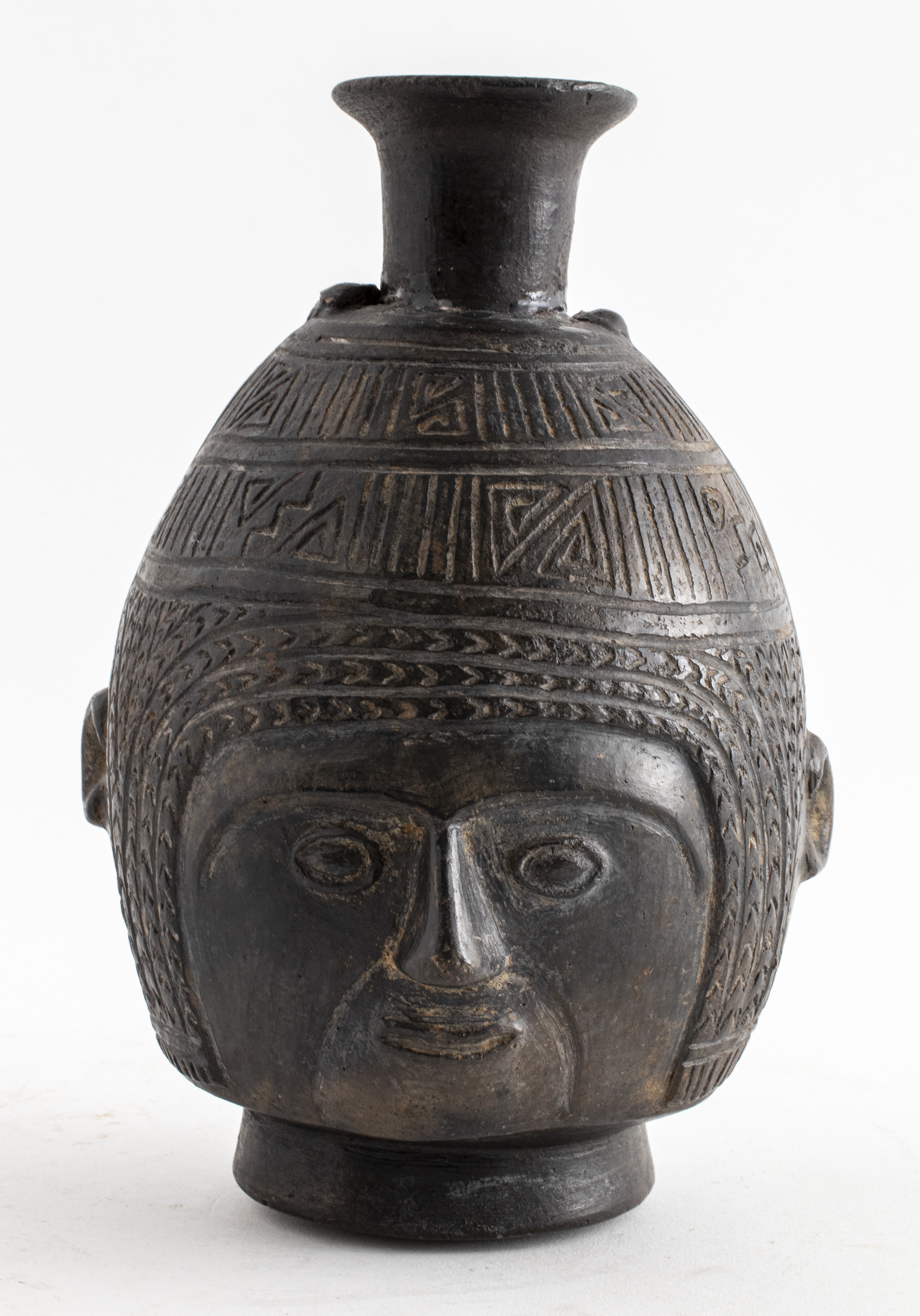 PRE-COLUMBIAN CHIMU BLACK POTTERY