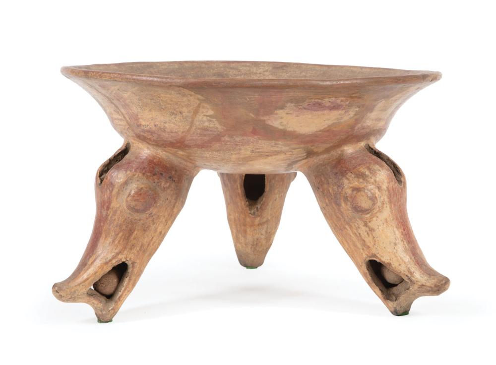 PRE-COLUMBIAN POTTERY TRIPOD