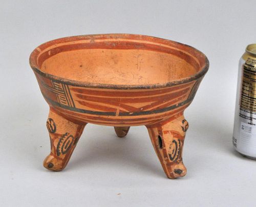 PRE-COLUMBIAN STYLE FOOTED