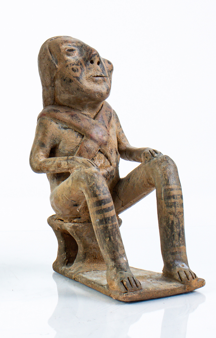 PRE-COLUMBIAN TATOOED SEATED FIGURE