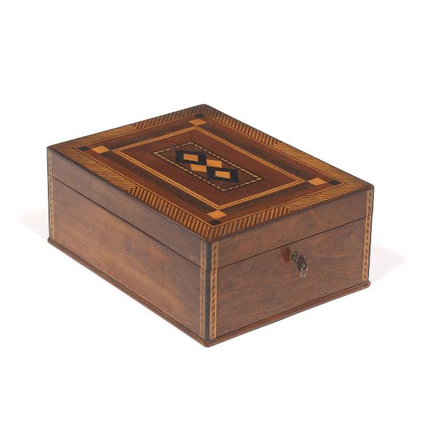 PRECIOUS WOOD INLAID TRAVEL