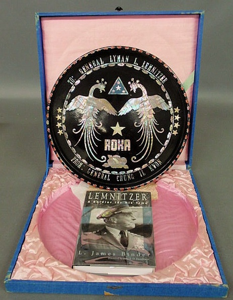 Presentation tray "To General Lyman