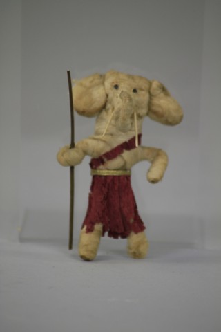 PRESSED COTTON ELEPHANT ORNAMENT