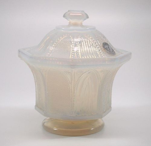PRESSED GOTHIC ARCH COVERED SUGAR