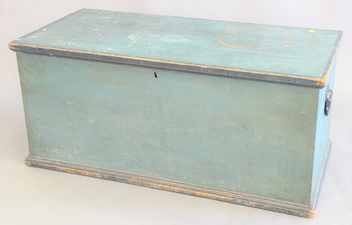 PRIMITIVE LIFT TOP CHEST IN BLUE
