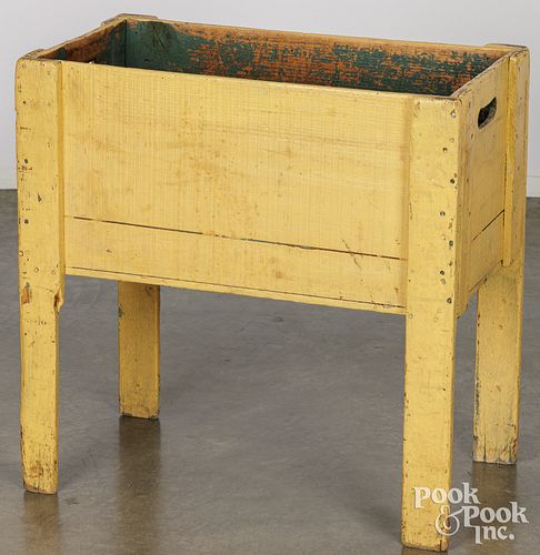 PRIMITIVE PAINTED BINPrimitive