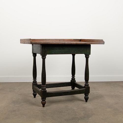 PRIMITIVE PAINTED GALLERY TOP