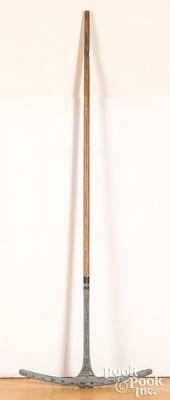 PRIMITIVE PAINTED RAKE, 19TH C