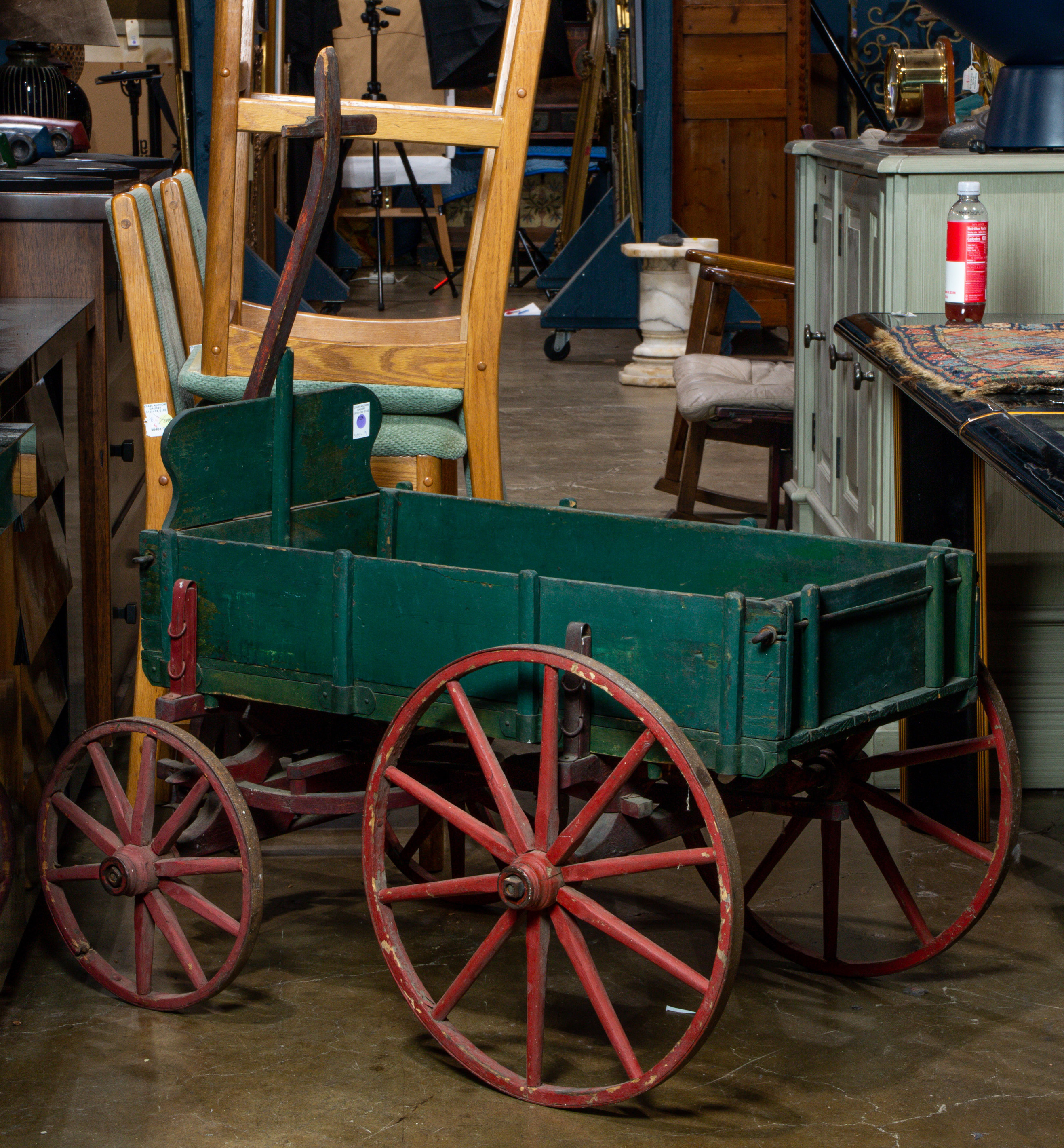 PRIMITIVE STYLE POLYCHROME