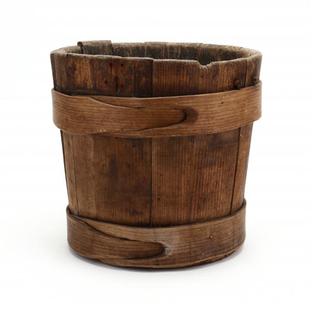 PRIMITIVE WELL BUCKET Late